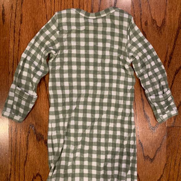 Spearmint love Knotted Gown & Hat Matching Set | Sage Green Gingham | 0-3 months - Picture 6 of 9